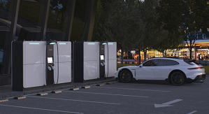 智充NET ZERO SERIES新品问世，携手比亚迪共创净零未来