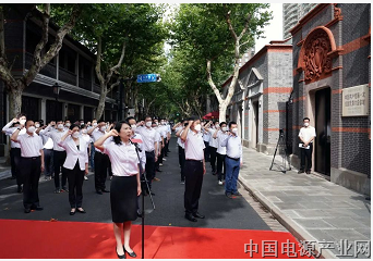 共产党员是什么样的人？