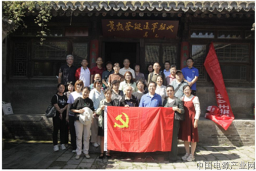 踏着马栏红色足迹 重温党史峥嵘岁月