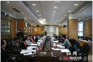 北京市委常委会召开2022年度民主生活会